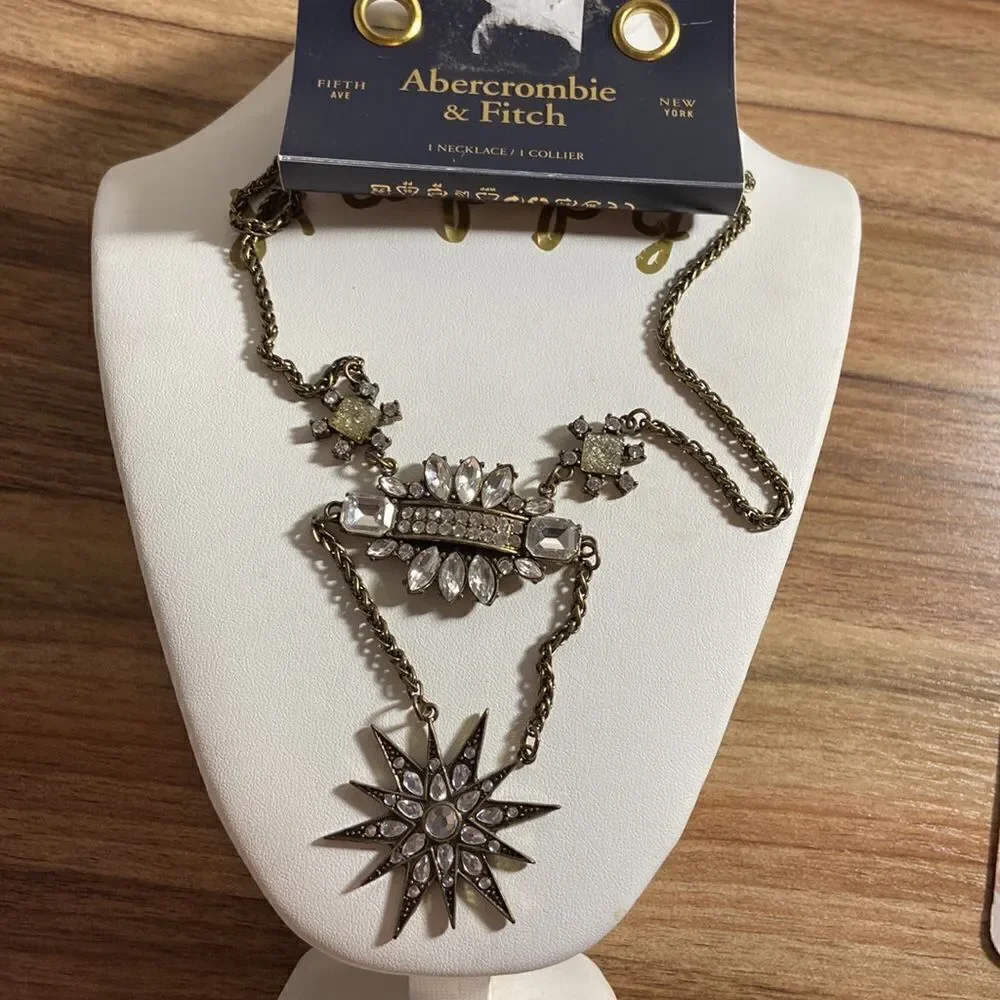 Abercrombie & Fitch Necklace NWT rusty gold color white stones